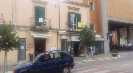 R/VI 88  APPARTAMENTO IN CENTRO A VASTO (CH) UTILIZZABILE COME COMMERCIALE e/o RESIDENZIALE)