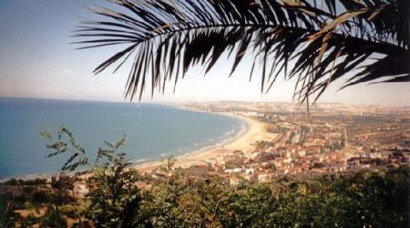 R/C10  A VASTO (CH)  VIA DEL PORTO VENDESI APPARTAMENTI CON GARAGE NUOVA COSTRUZIONE-CONSEGNA IMMEDIATA