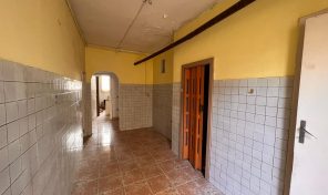 RIF:R/VI101 A VASTO (CH)  CENTRALISSIMO CENTRO STORICO VENDESI  APPARTAMENTO C.A. MQ 70 CON INGRESSO INDIPENDENTE DA RISTRUTTURARE