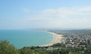 RIF:T/VED1 A VASTO (CH) VENDESI TERRENO EDIFICABILE DIVISO IN 2 LOTTI PANORAMICI CON VISTA SUL GOLFO-ACCESSO DA VIA S.LUCIA- ESPOSIZ AD EST