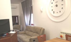 RIF: R/V204 A VASTO (CH) VENDE APPARTAMENTO 1° P. IN PICCOLO CONDOMINIO- RISTRUTTURATO CON PAVIMENTO IN PARQUT -TERMOAUTONOMO-CONDIZIONATORI-A M.100 DALL’OSPEDALE SAN PIO