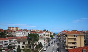 RIF: R/C4 A VASTO (CH) VENDE APPARTAMENTI NUOVA COSTRUZIONE, PRONTA CONSEGNA-CON FOTOVOLTAICO PER 3 KW- POMPA DI CALORE-ANTISISMICA –GRANDI METRATURE [3CAME+INGRESS/SOGG/ANGOLO CUCINA-2 BAGNI- GRANDE TERRAZZO/VERANDA+BALCONE-GIARDINO. IMPIANTO RISCALDAMENTO A PAVIMENTO-PREDISPOSIZIONE RAFFRESCAMENTO-CON POSSIBILITA’ DI GARAGE